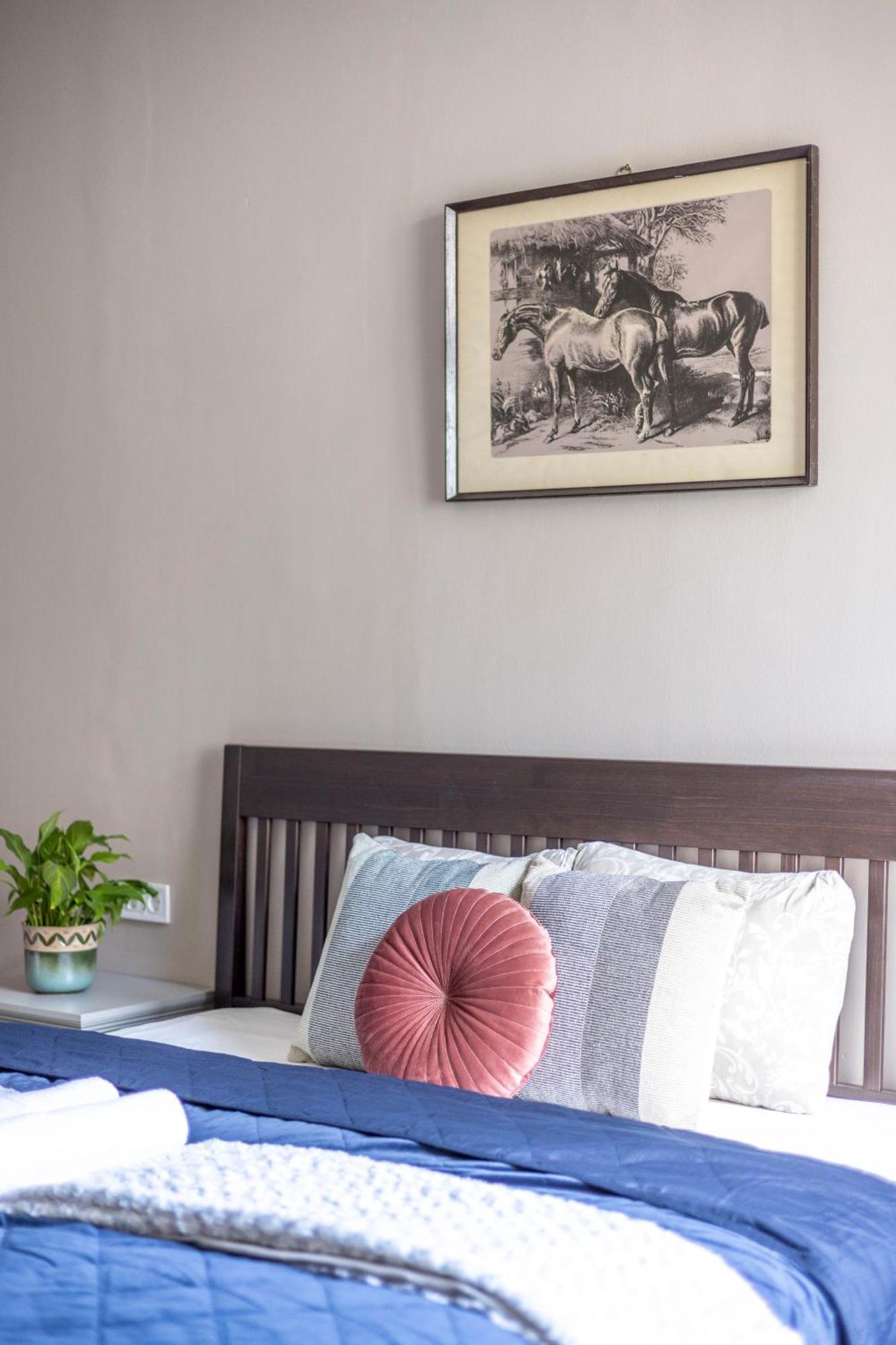 Charming Central Dream Home & Retreat By Prestige Homes Budapest Bagian luar foto