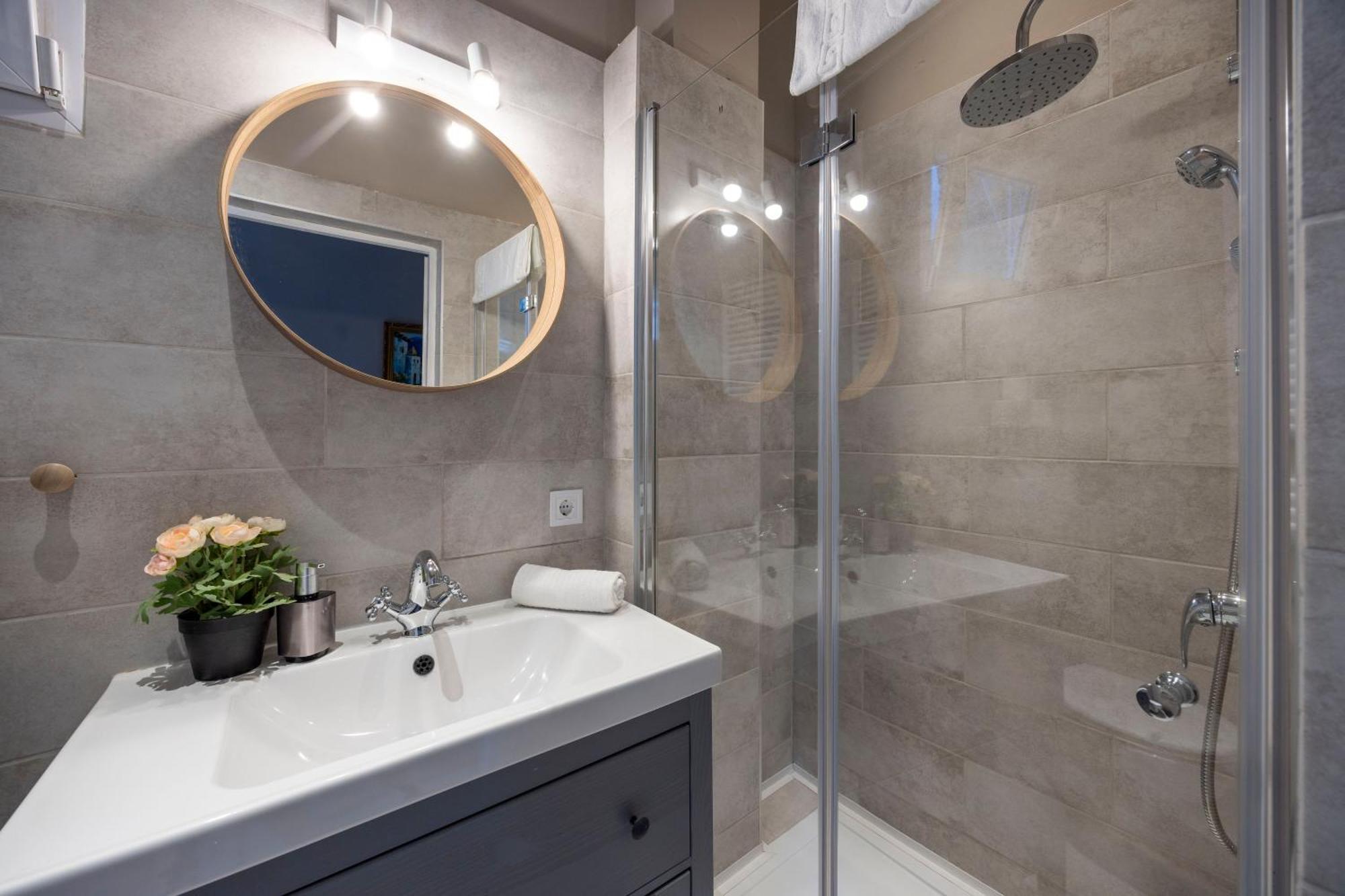 Charming Central Dream Home & Retreat By Prestige Homes Budapest Bagian luar foto