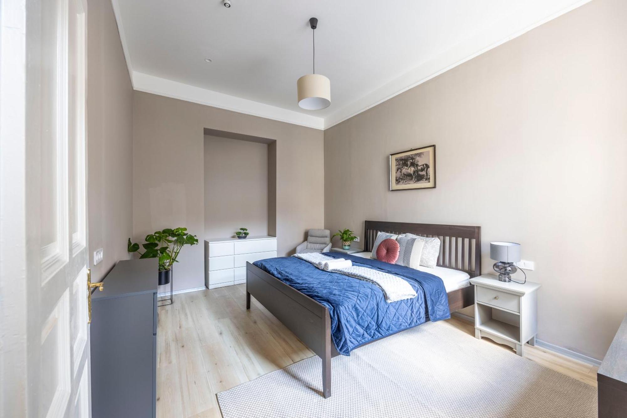 Charming Central Dream Home & Retreat By Prestige Homes Budapest Bagian luar foto